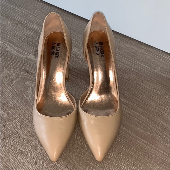 Dsw Nude heels! Worn once! - Picture 2 of 3
